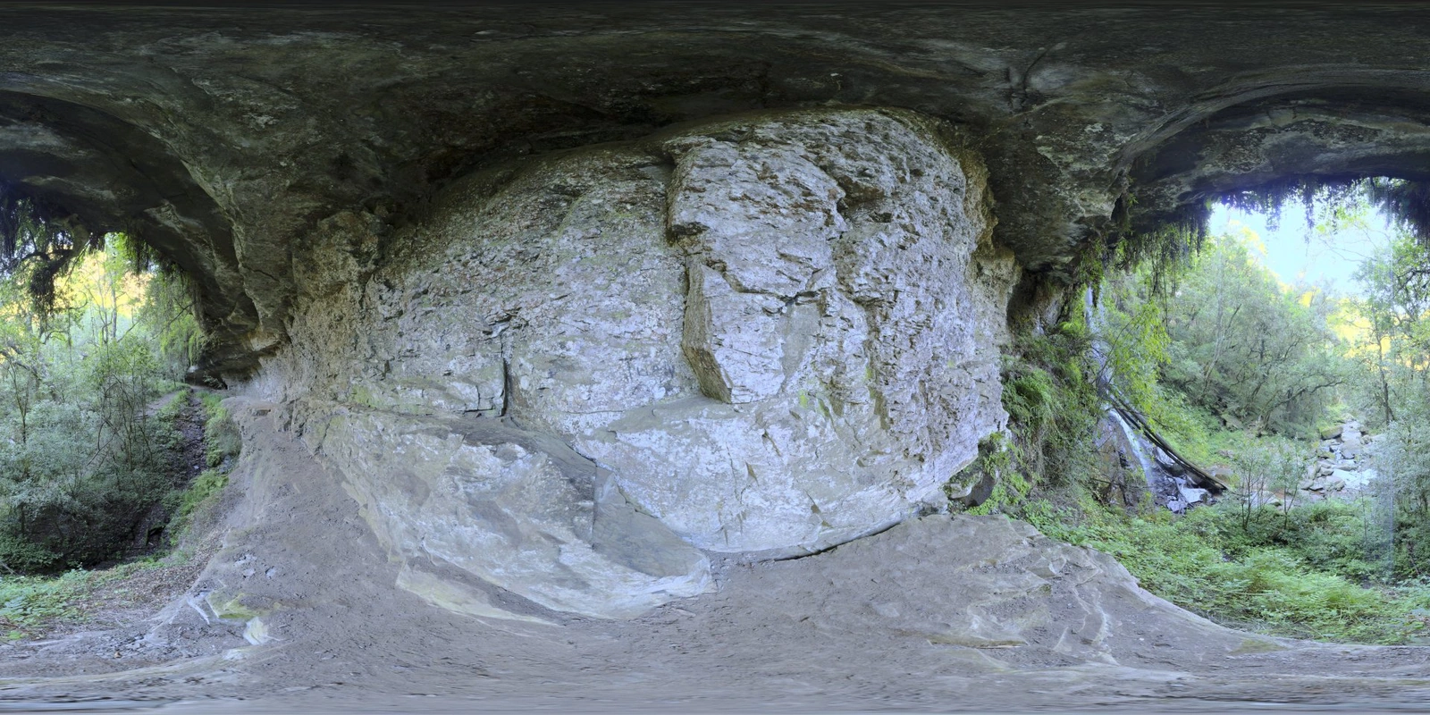 Cave 墙面_小熊猫超级
