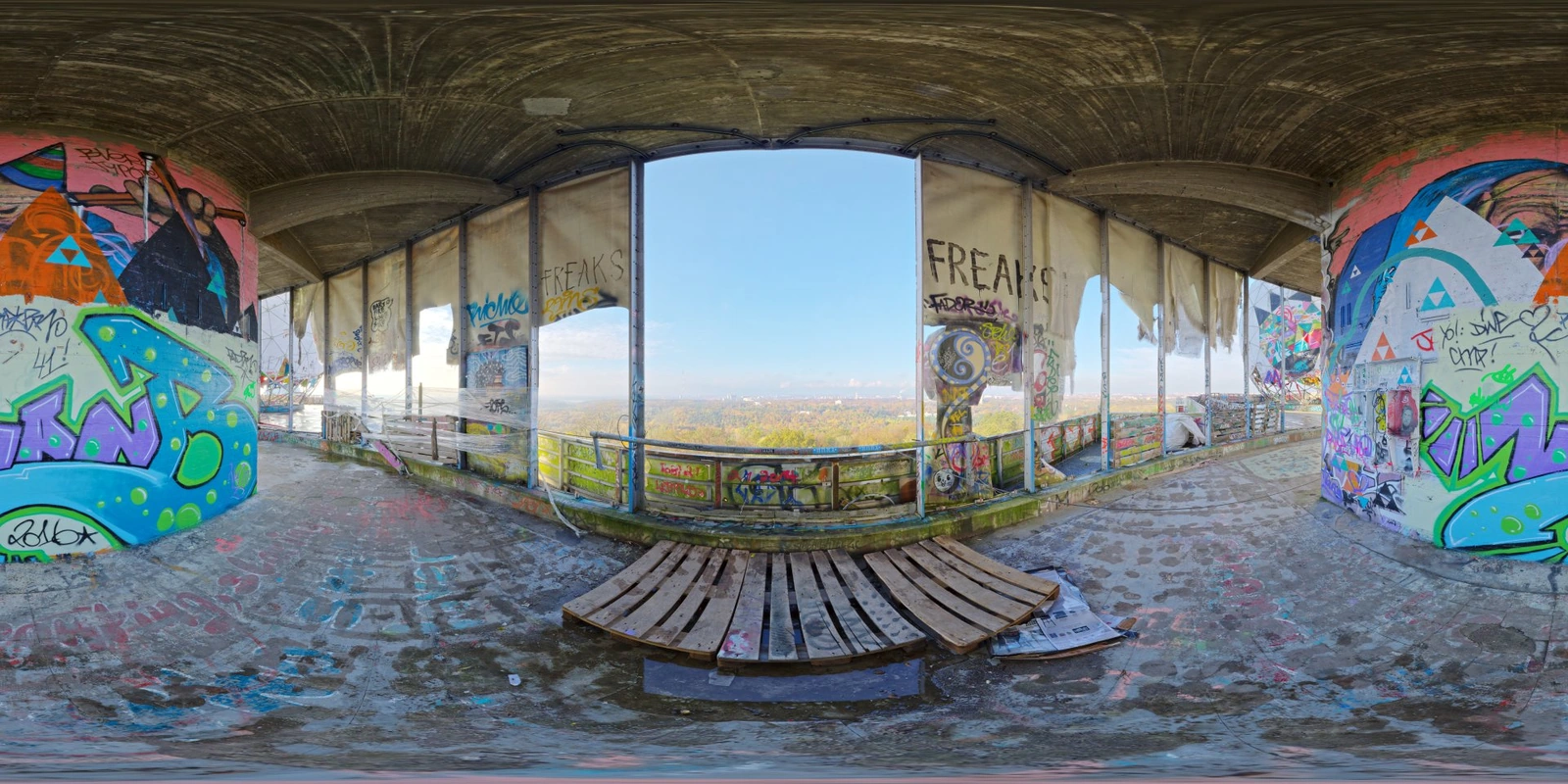 Teufelsberg Lookout_小熊猫超级