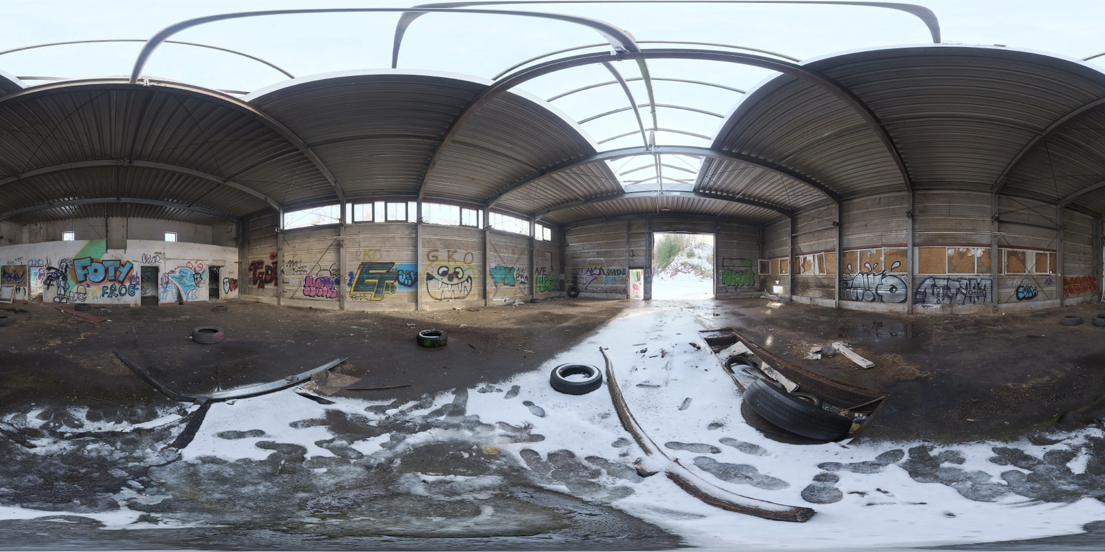 Abandoned 车库_小熊猫超级