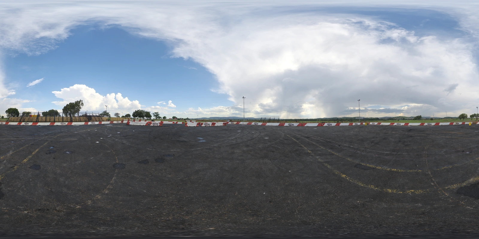 Skidpan_小熊猫超级