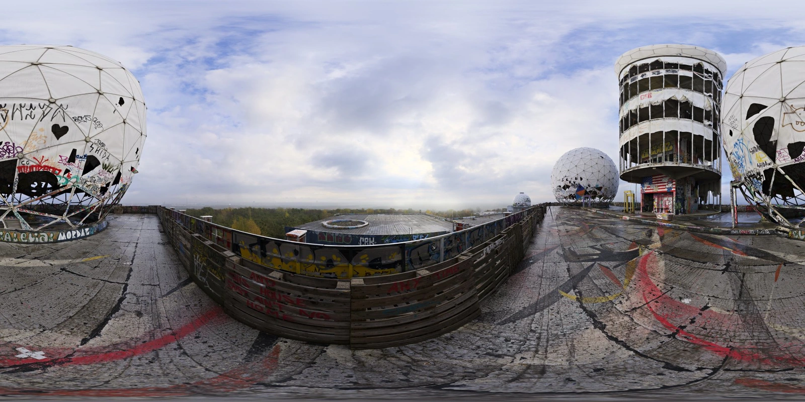 Teufelsberg Roof_小熊猫超级